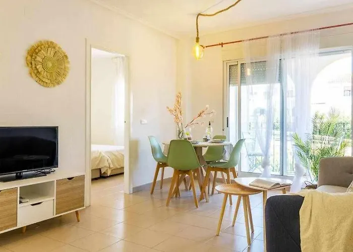 Pink Paraiso Apartment Torrevieja