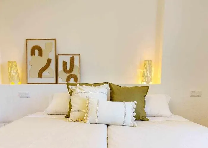 Pink Paraiso Apartment